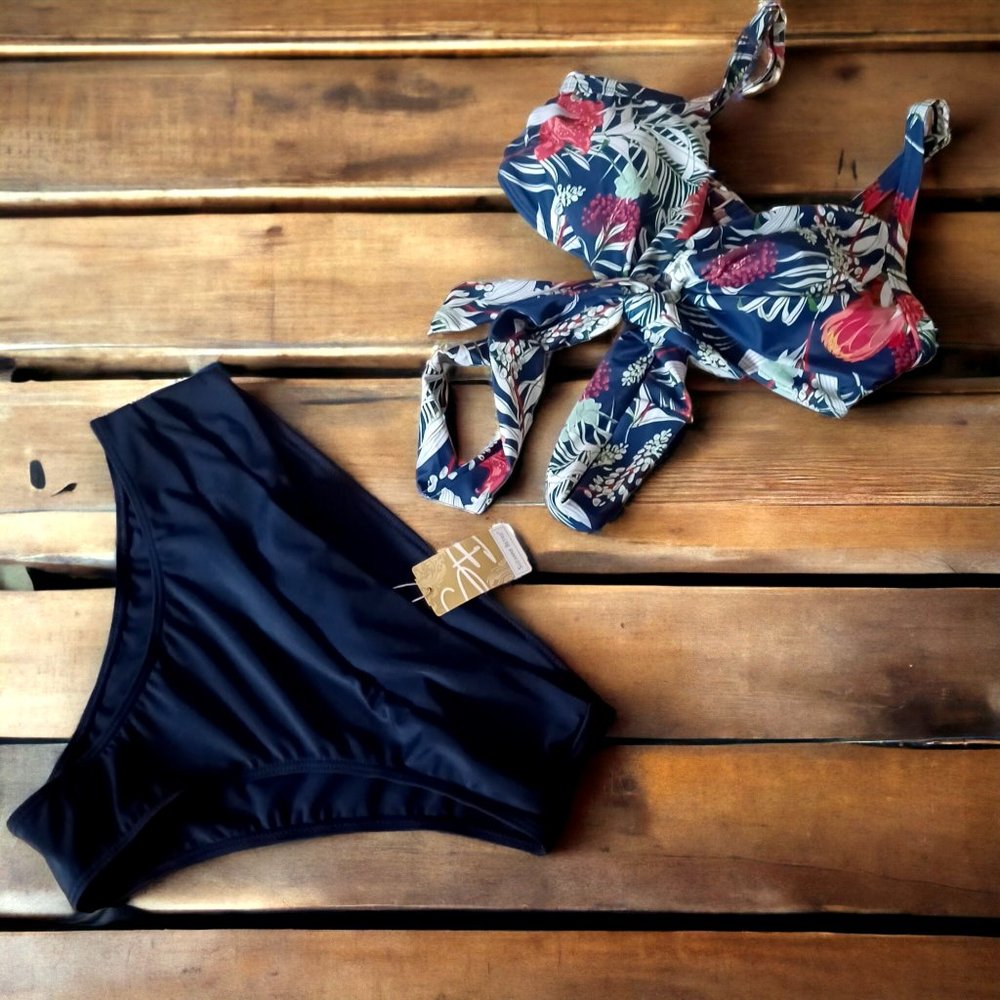 Suzanne Betro Bikini NWT